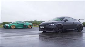 ▲奧迪R8對決TT RS-R（圖／翻攝自Carwow Youtube）