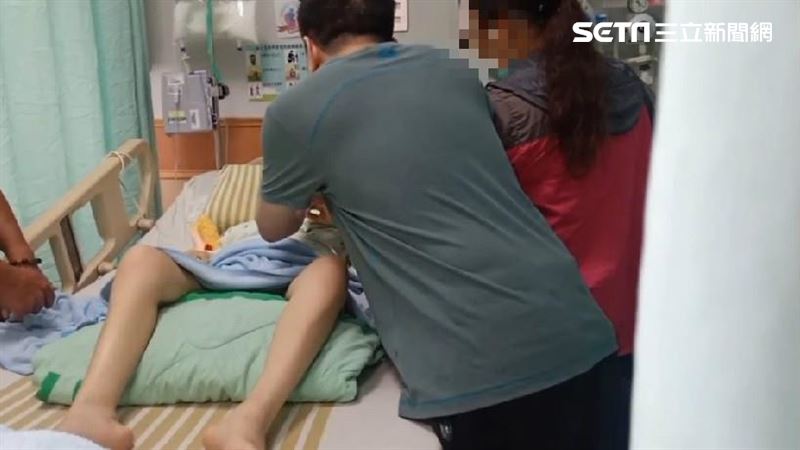 終於團聚！癌末女見到媽了　母親淚崩