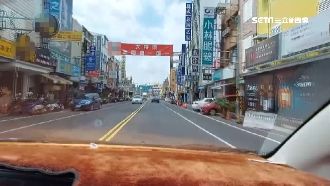 搶客踩紅線！恆春飲料店路空中掛布條