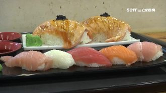 夜市超浮誇料理　火烤巨無霸鮭魚壽司