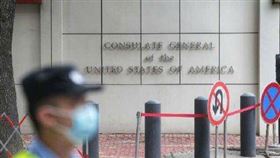 美國撤成都領事館 陸網友愛國心炸裂　譏搬家公司「不能有點骨氣嗎」（圖／翻攝自微博）