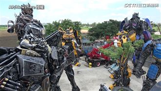 廢金屬變身電影角色 泰國超震撼模型