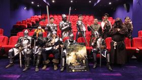 聖女貞德,中古世紀戰士,影城,武士,全副武裝　圖／可樂提供