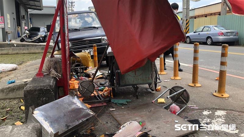 貨車男恍神開偏了　香腸嬤遭衝撞送醫