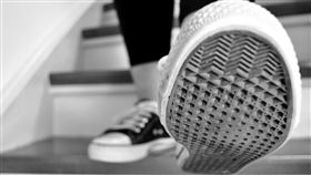 踩（圖／翻攝自pixabay）