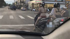 澎湖出現比基尼辣妹騎車趴趴走。（圖／翻攝自爆廢公社公開版）