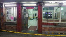 新北,新莊,遺書,公廁,太陽穴,彈孔