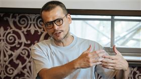 陳武康與法國當代編舞家合作　以舞蹈寫自傳當代法國編舞家傑宏貝爾與台灣舞蹈家陳武康（圖）再度合作，編創全新作品「攏是為著．陳武康」，回顧陳武康的舞蹈人生，將在台北市中山堂首演。（台北表演藝術中心提供）中央社記者趙靜瑜傳真　109年7月28日