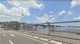 海洋廣場,女浮屍,打撈,基隆,翻攝google