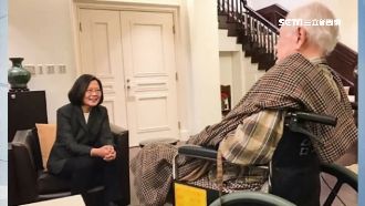 李登輝2月嗆到住院　蔡英文每月探望