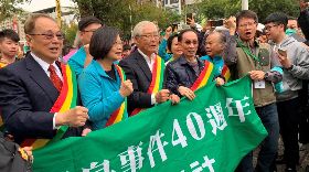 長年推動台灣文化主體意識  黃崑虎獲