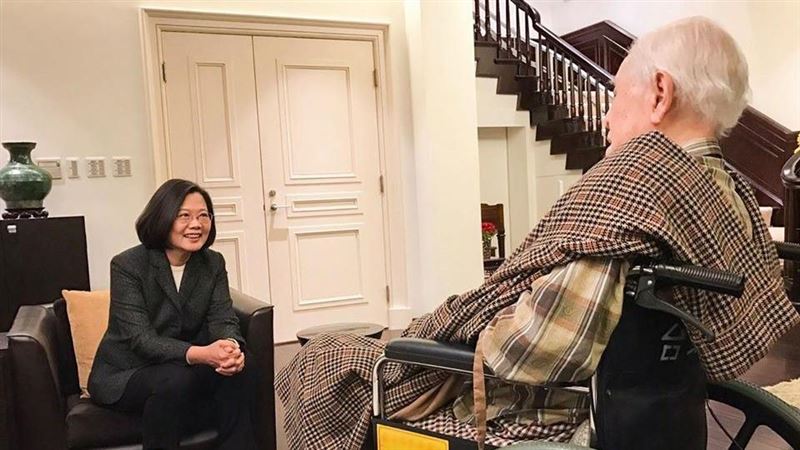 李登輝辭世　小英：把自由民主留台灣