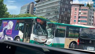 松山機場2公車對撞　司機急煞滿手血