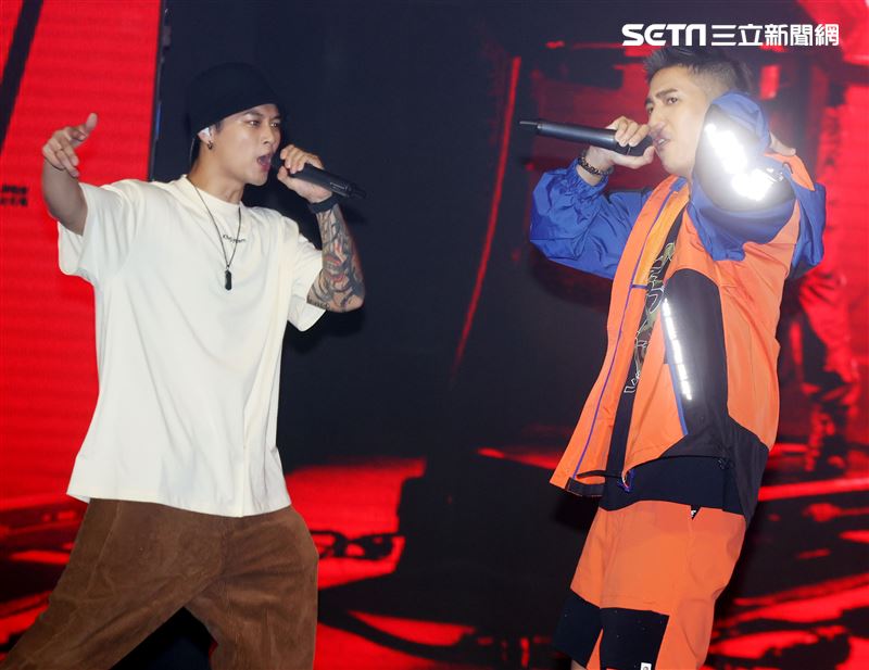 婁峻碩、高爾宣「Boarding」售票演唱會。（記者邱榮吉/攝影）