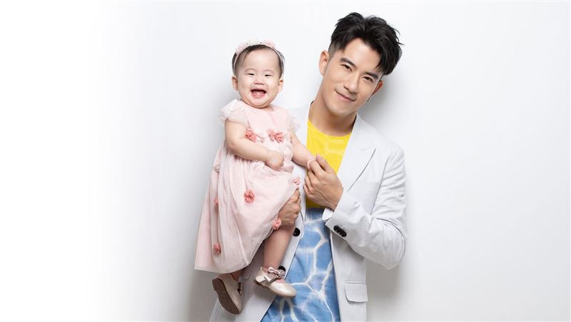 女兒翻三圈墜地　JR檢查呼吸嚇到哭