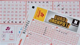 發財,富翁,樂透。（圖／翻攝自unsplash）