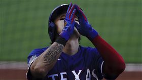 ▲德州遊騎兵韓國打者秋信守2020年首發全壘打。（圖／美聯社／達志影像）