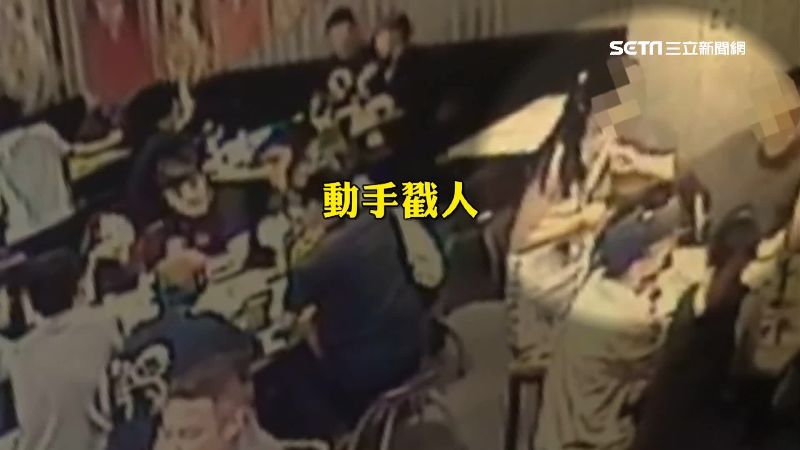 會不會怕癢？酒客鹹豬手突襲酒促小姐