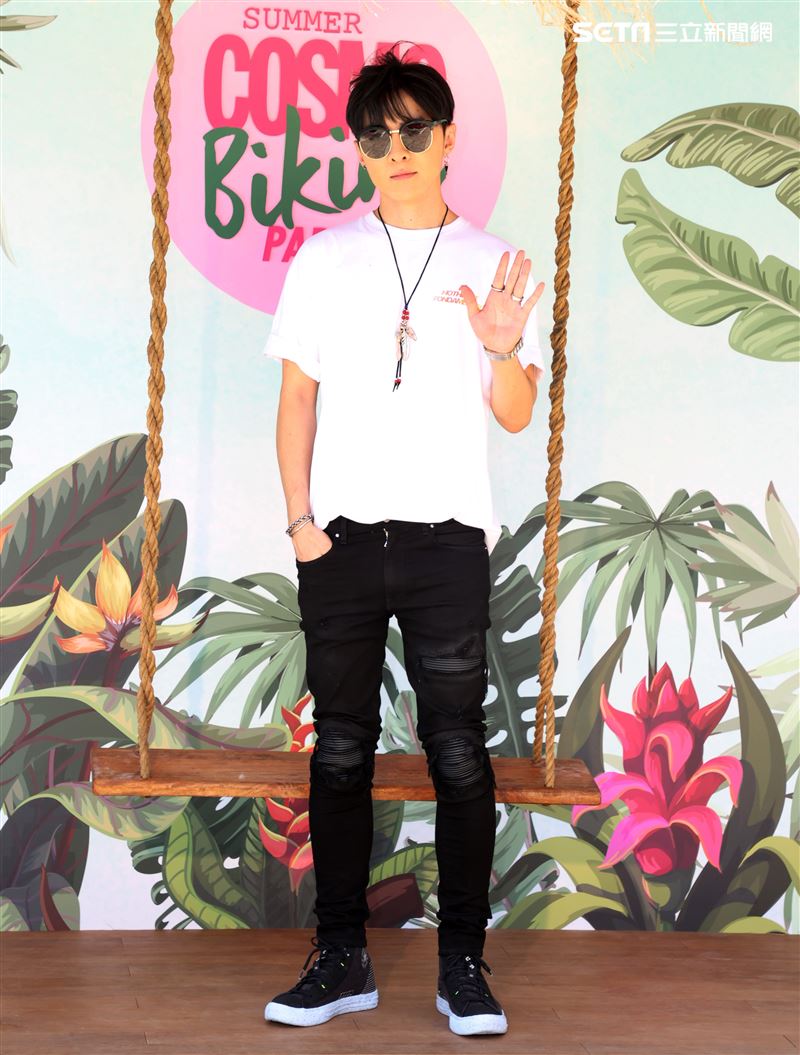 唐禹哲出席柯夢波丹夏日比基尼派對。（記者邱榮吉/攝影）