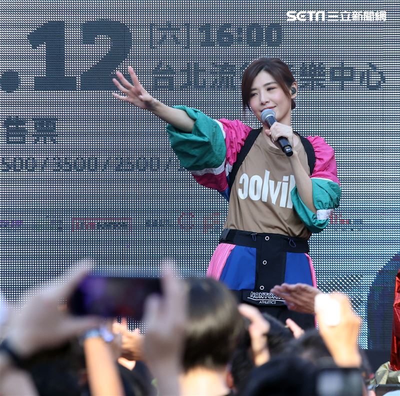 出道30年首辦演唱會9月12日將在台北流行音樂中心舉辦「生命之花」演唱會。（記者邱榮吉/攝影）