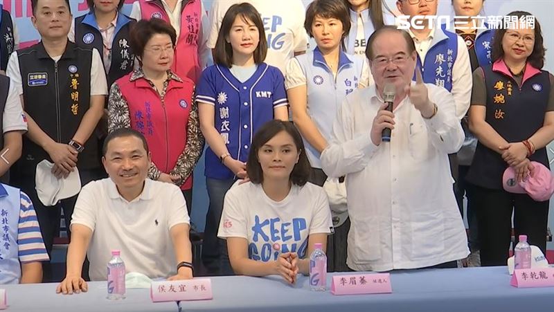 李乾隆(右)表示，藍白合作從新竹市開始。（資料照）