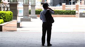 無薪假降至2.3萬人（2）勞動部16日公布最新減班休息（無薪假）統計，這期實施人數為2萬3607人，與上期相比減少2219人；其中，仍以製造業1萬5927人最多。中央社記者吳家昇攝  109年7月16日