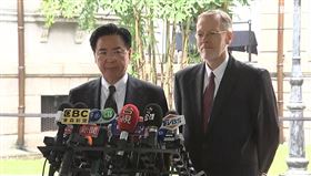 吳釗燮，AIT台北處長酈英傑