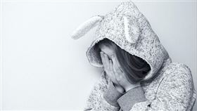 哭泣、崩潰、難過／Pixabay