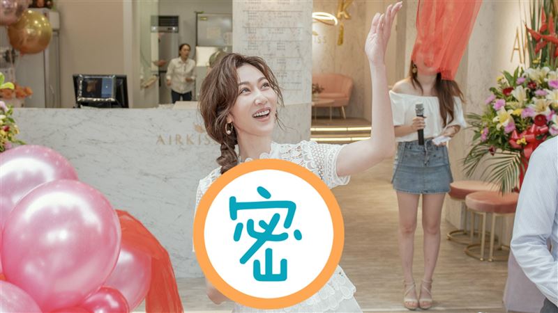 曾莞婷穿透視裝剪綵　胸口洞洞險走光