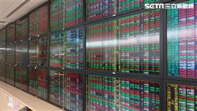 台股　股市　股票　開盤　紅盤　證券行（圖／記者戴玉翔攝影）