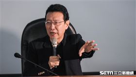 中廣董事長趙少康16日出席不當黨產委員會中廣、中影預備聽證會　圖／記者林敬旻攝