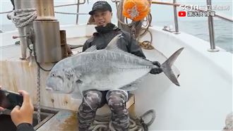 祕密釣點釣20公斤肥魚竟５分鐘一隻