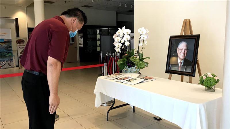 台僑追思　感念李登輝推動台灣民主化