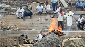 印度，火化，葬禮（示意圖／翻攝自Pixabay）