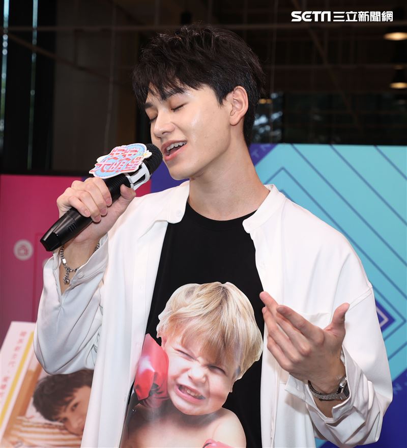 李少驛安安大明星(唱片宣傳)。（記者邱榮吉/攝影）