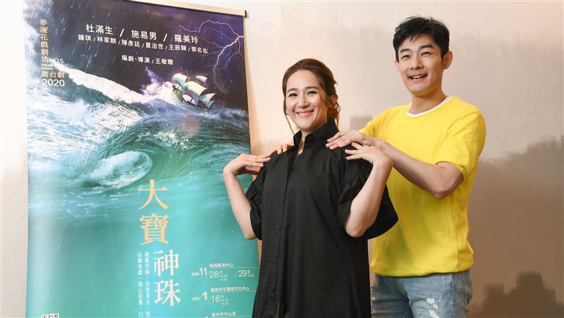 羅霈穎獨居釀憾事　男星忽勾母喪悲痛
