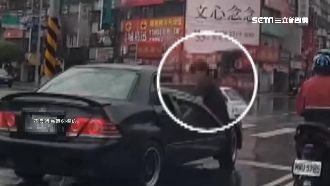 女友喝醉坐引擎蓋　網諷：像極了愛情