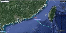 ▲根據該平台公布的航跡圖，E-8C當時距離大陸領海只有距離59.27海里，相當於109.76公里。（圖／翻攝自推特）