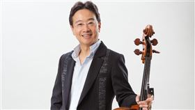 別讓貝多芬傷心  張正傑推親子音樂會認識樂聖大提琴家張正傑（圖）表示，貝多芬250週年誕辰對於古典樂界來說是一個重要的日子，但受疫情影響，全球樂壇幾乎停擺，張正傑將推出「別讓貝多芬傷心」親子音樂會，帶大小朋友一起認識貝多芬。（弦外之音提供）中央社記者趙靜瑜傳真  109年8月6日