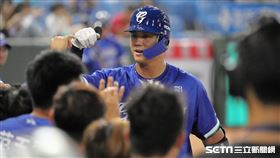 ▲富邦悍將外野手高國輝敲出陽春砲。（圖／記者劉彥池攝影）