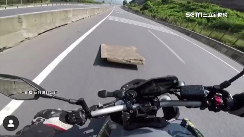 重機山路「時速飆182」！驚見木板秒慘摔　網嚇：超勸世 | 社會 | 三立新聞網  SETN.COM