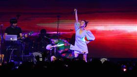 黃偉晉邀請楊繡惠前來演唱會擔任嘉賓。（圖／愛貝克思提供）