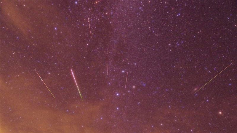 就在今夜！英仙座流星雨1小時近百顆