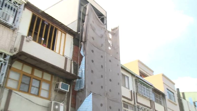 彰化厝違建施工1年半　噪音漏水擾民