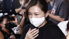 羅霈穎靈堂 于美人 送飲料 講生日宴 記者林聖凱攝影