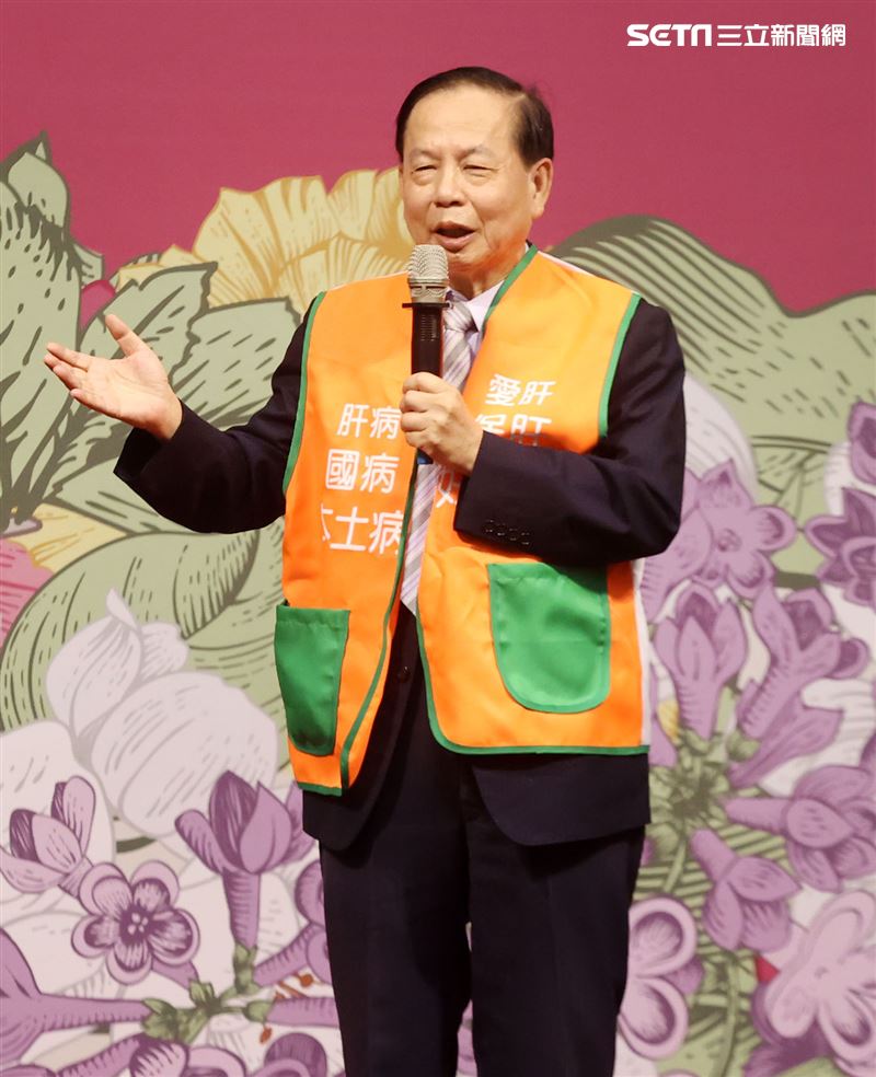 肝基會26周年慶董事長許金川感謝各界善心人士的愛心暖流襄助。（記者邱榮吉/攝影）