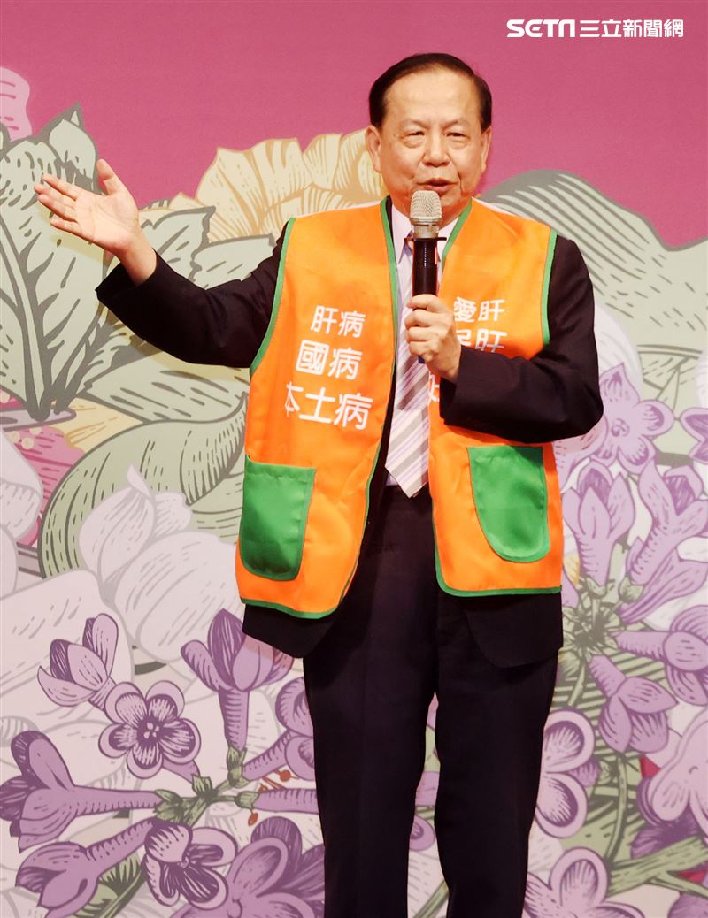 肝基會26周年慶董事長許金川感謝各界善心人士的愛心暖流襄助。（記者邱榮吉/攝影）
