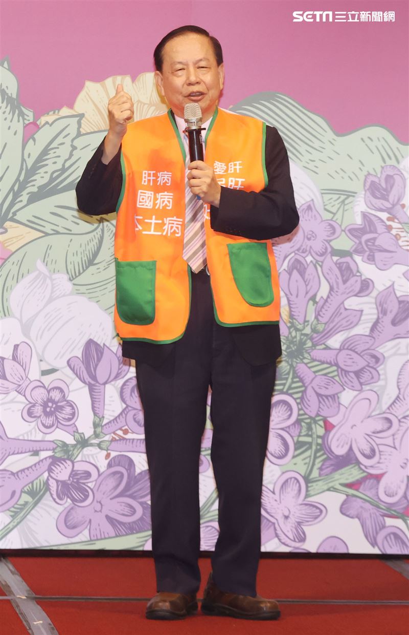 肝基會26周年慶董事長許金川感謝各界善心人士的愛心暖流襄助。（記者邱榮吉/攝影）