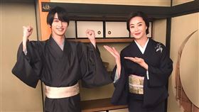 觀月亞里莎在自己的IG貼照，祝賀橫濱流星康復。（圖／翻攝自觀月亞里莎IG）