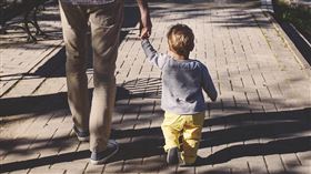  父親節,父子,父女(翻攝自 Pixabay)